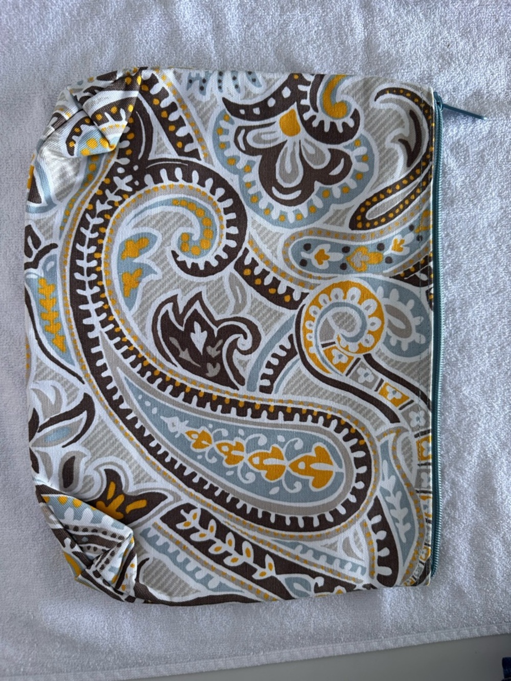Large Paisley Print Zip Pouch - 31
